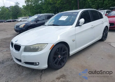 2010 BMW 328I xDrive z USA, uszkodzony, nr VIN WBAPK5C58AA650779